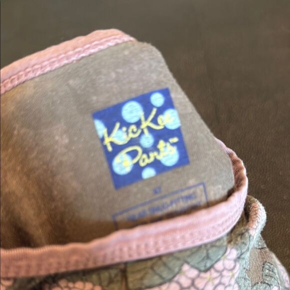 Kickee Pants Brown and Pink Floral Pajama Set and Underwears size 3-4T - Picture 3 of 9